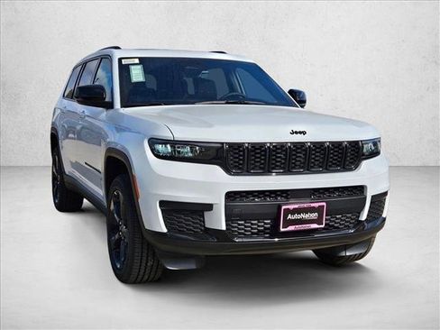 New 2025 Jeep Grand Cherokee L Altitude image 7