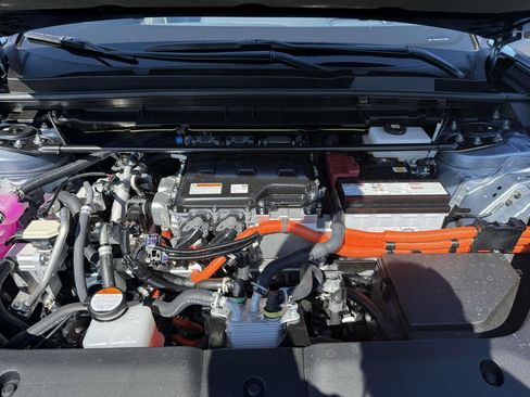 Used 2025 Lexus RZ 450e image 24