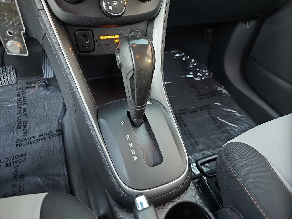 Used 2020 Chevrolet Trax LS w/ Tint and Cruise Package FWD image 15