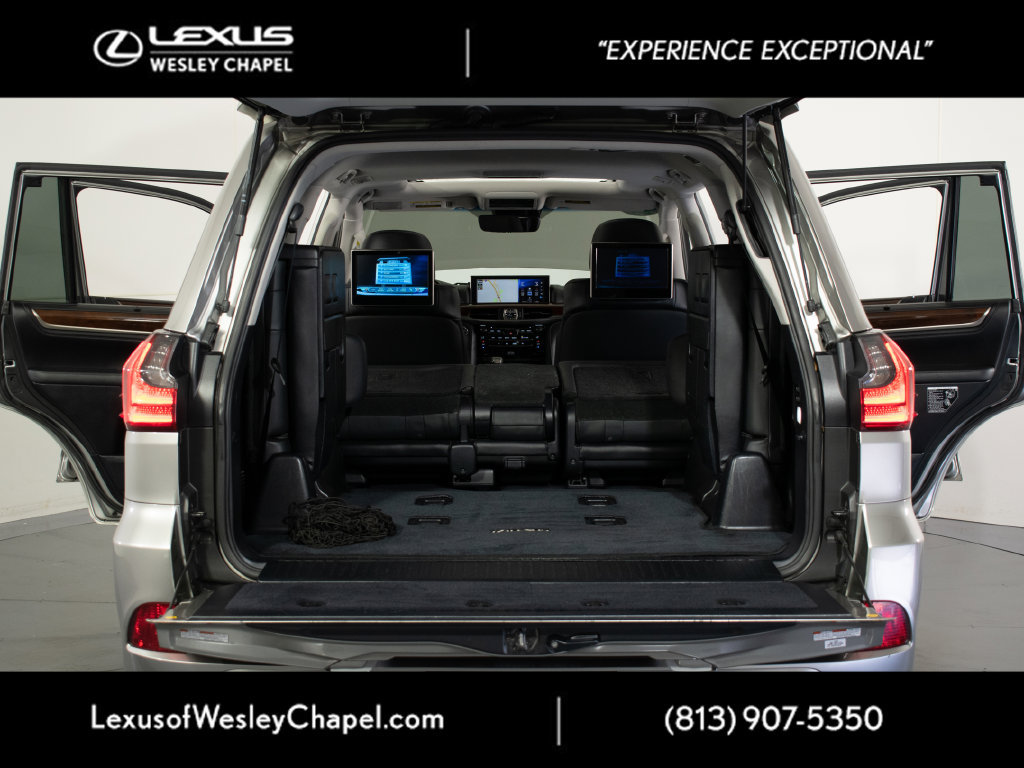 Used 2016 Lexus LX 570 4WD w/ Luxury Package image 12