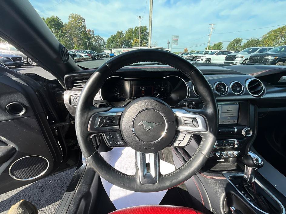 Used 2018 Ford Mustang GT Premium w/ GT Performance Package RWD image 31