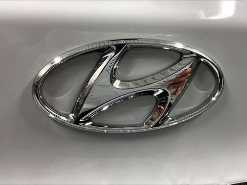 Used 2019 Hyundai Veloster 2.0 Premium image 29