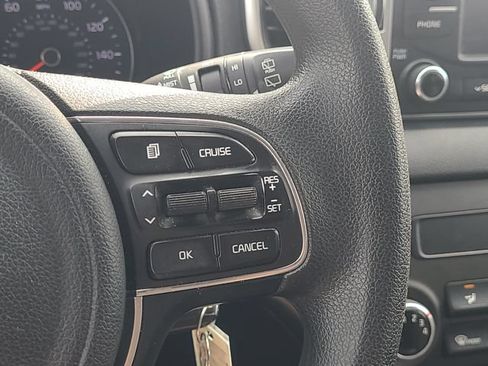 Used 2018 Kia Sportage LX AWD/4WD image 16