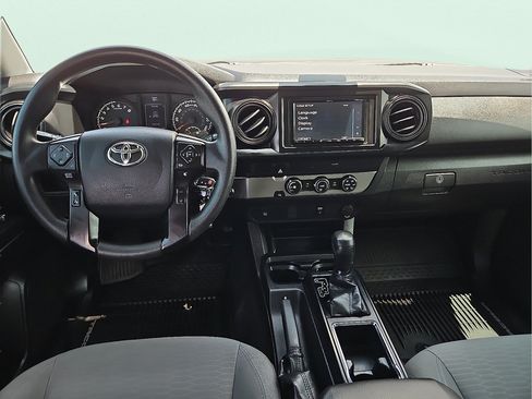 Used 2019 Toyota Tacoma SR w/ SR Convenience Package RWD image 11