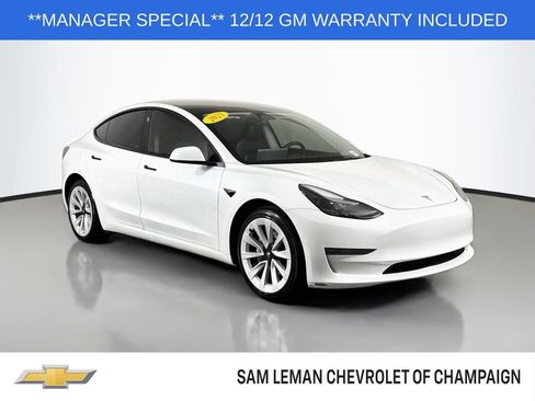 Used 2023 Tesla Model 3 Standard Range RWD image 1