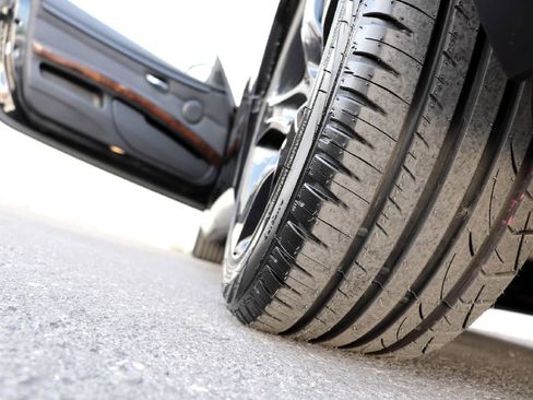 Used 2013 BMW 335i Convertible w/ Premium Pkg image 89