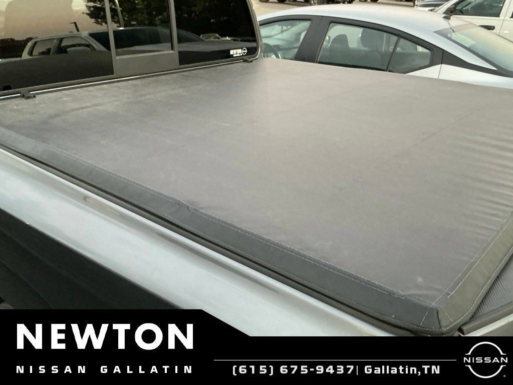Used 2022 Nissan Frontier SV w/ SV Premium Package RWD image 4