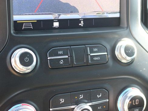 Used 2019 GMC Sierra 1500 AT4 w/ AT4 Premium Package AWD/4WD image 25