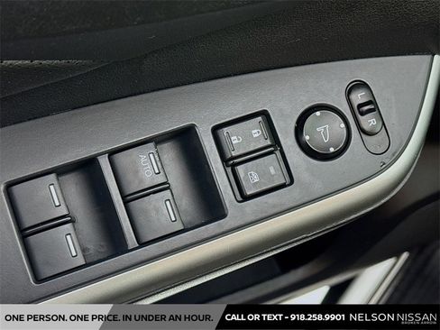 Used 2016 Honda CR-V EX-L image 17