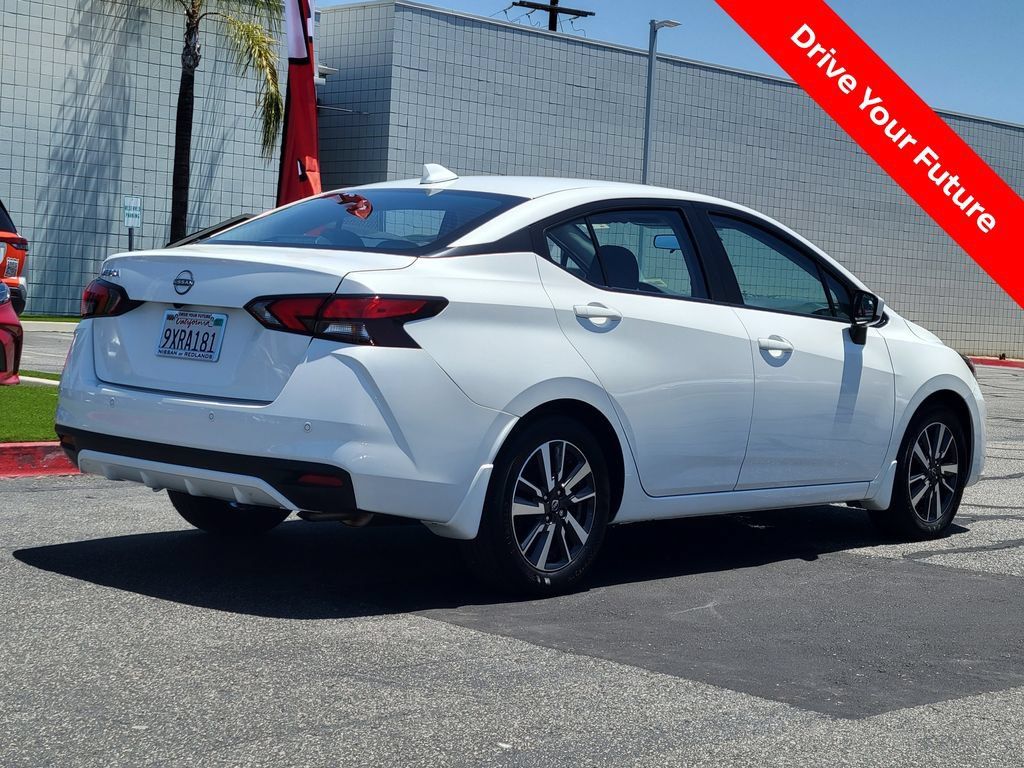 Certified 2025 Nissan Versa SV w/ Trunk Package FWD image 4