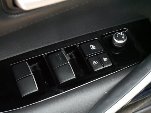 Used 2020 Toyota Corolla XSE FWD image 19