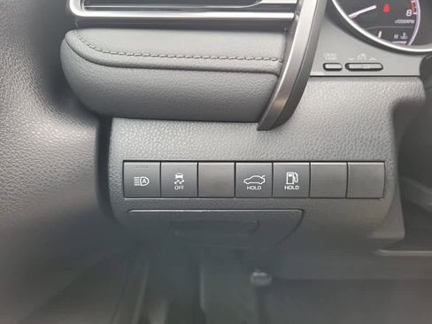 Used 2022 Toyota Camry LE w/ Convenience Package image 20