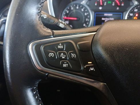 Used 2020 Chevrolet Equinox LT FWD image 18