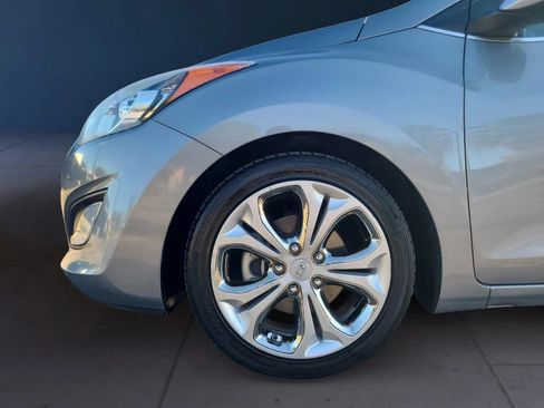 Used 2014 Hyundai Elantra GT w/ Option Group 03 FWD image 9