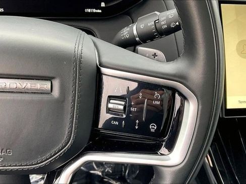 Used 2025 Land Rover Range Rover Sport SE image 23