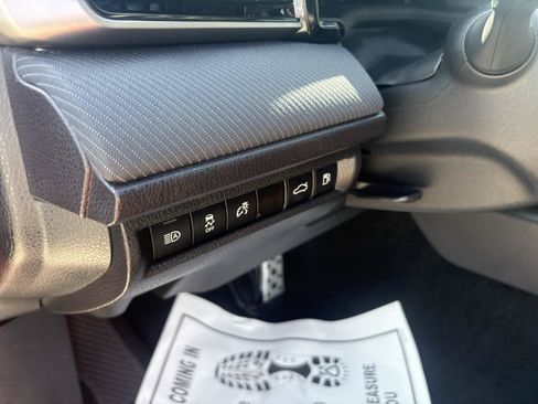 Used 2025 Toyota Camry SE FWD image 21