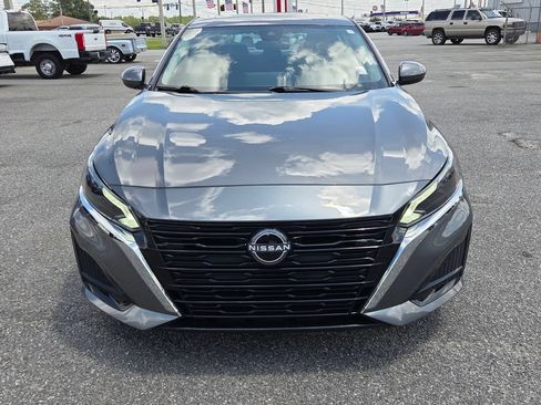 Used 2025 Nissan Altima 2.5 SV w/ SV Special Edition Package FWD image 15