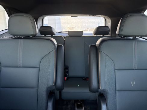 New 2026 GMC Acadia AT4 image 18