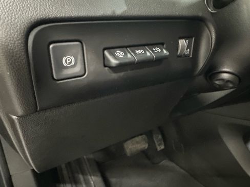 Certified 2023 Buick Enclave Avenir w/ Avenir Technology Package image 33