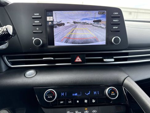 New 2026 Hyundai Elantra Blue image 4