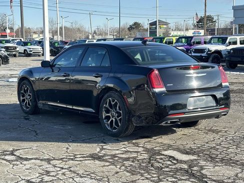 Used 2017 Chrysler 300 S image 6
