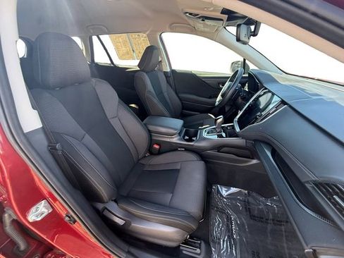 Used 2024 Subaru Outback Premium AWD/4WD image 23