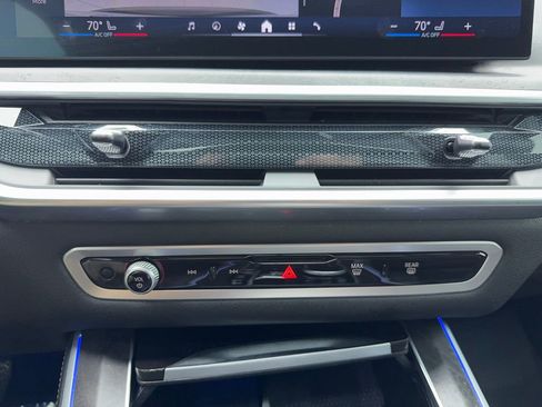 Used 2024 BMW X5 sDrive40i w/ Premium Package image 41