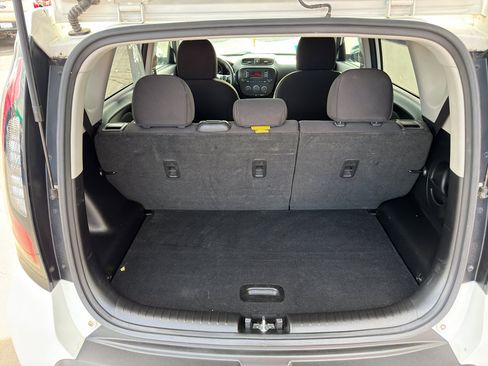 Used 2016 Kia Soul FWD image 8