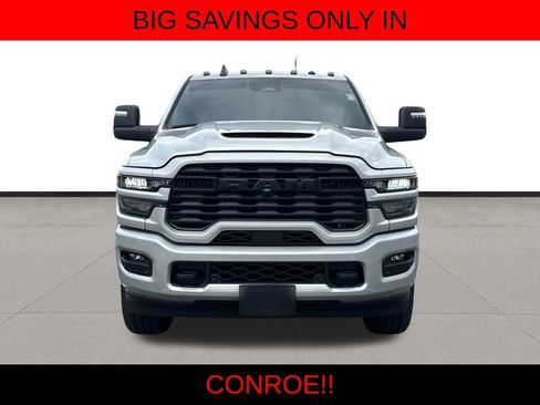 Used 2026 RAM 2500 Tradesman AWD/4WD image 2