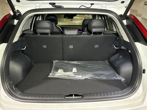 New 2025 Kia Niro Wave w/ Wave Preserve Package image 6