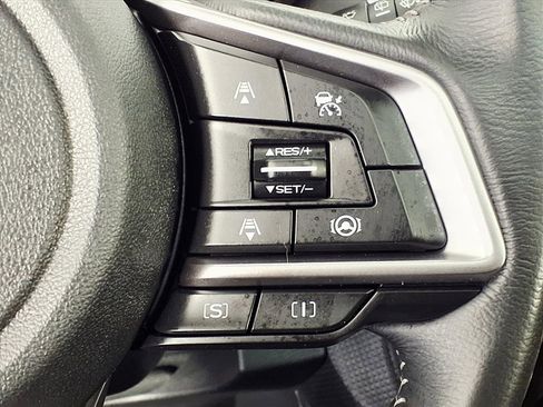 Used 2020 Subaru Forester Premium image 17