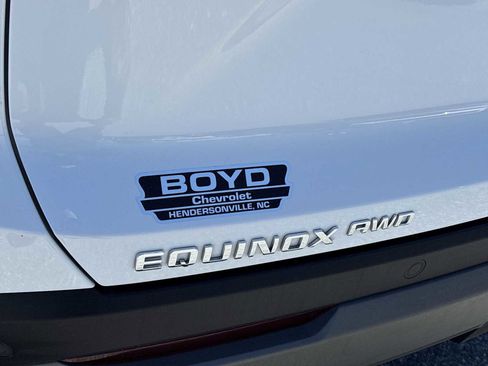 Used 2025 Chevrolet Equinox LT AWD/4WD image 30