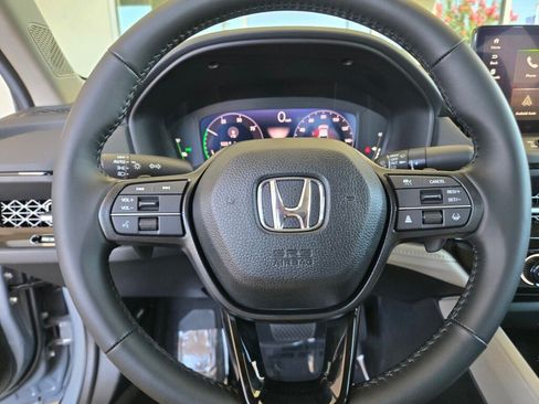 Used 2026 Honda Accord EX-L image 25
