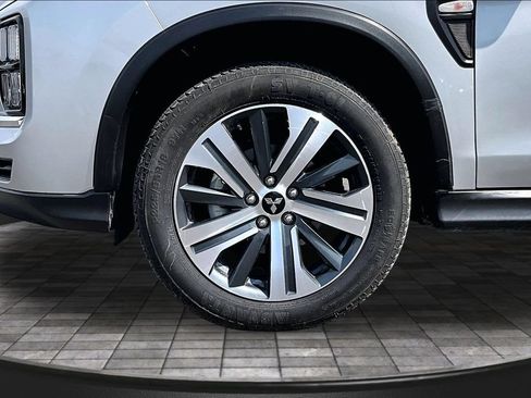 Used 2024 Mitsubishi Outlander Sport ES AWD/4WD image 9
