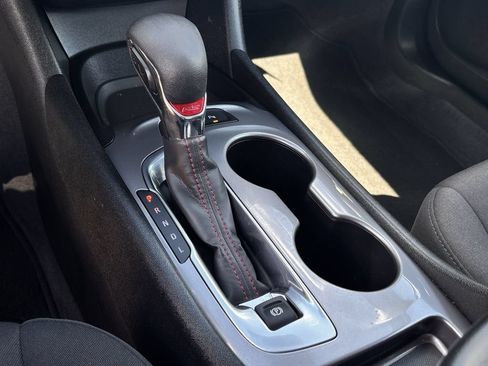 Used 2024 Chevrolet Malibu RS FWD image 21