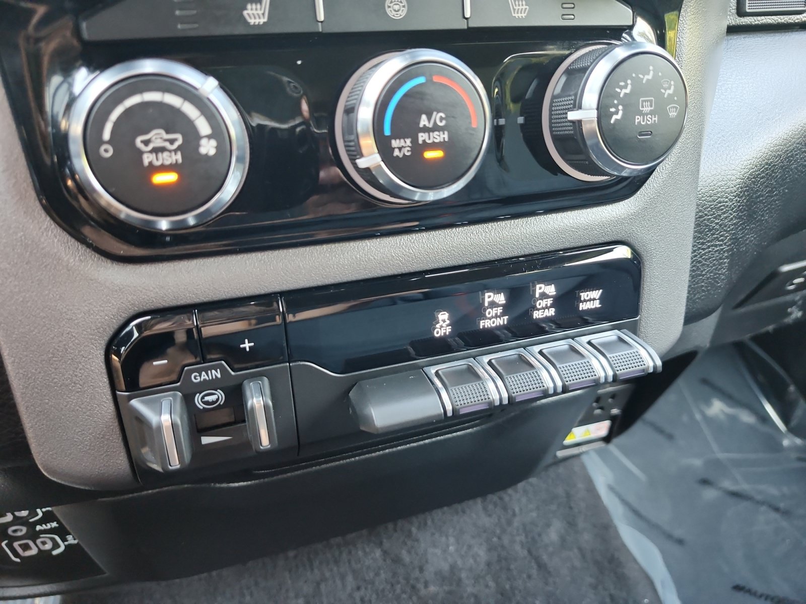 Used 2025 RAM 1500 Lone Star AWD/4WD image 26