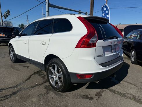Used 2013 Volvo XC60 T6 AWD/4WD image 3