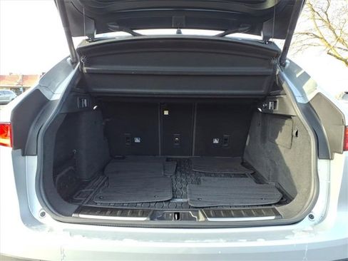Used 2020 Jaguar F-PACE Premium image 9