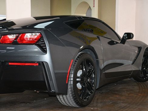 Used 2017 Chevrolet Corvette Stingray Coupe w/ 1LT RWD image 58