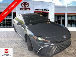 Used 2025 Toyota Camry SE FWD video 1