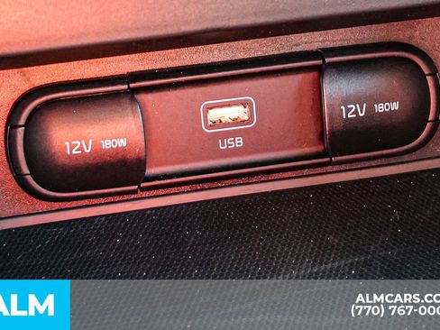 Used 2025 Kia Soul LX w/ LX Technology Package FWD image 40