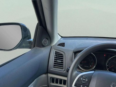 Used 2018 Mitsubishi Outlander Sport LE image 22