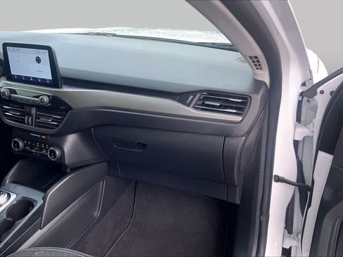 Certified 2025 Ford Escape Active FWD image 19