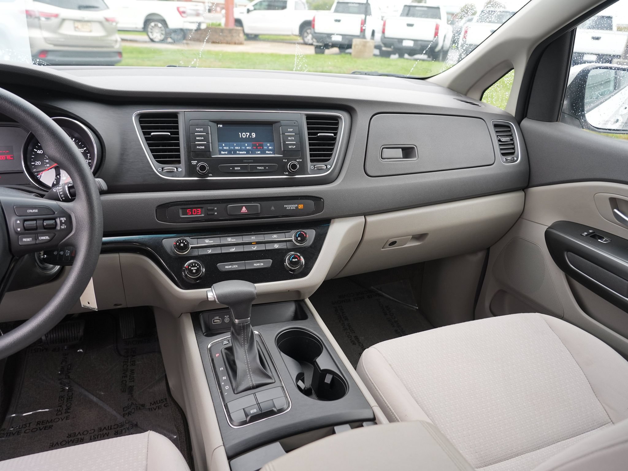 Used 2018 Kia Sedona L FWD image 20