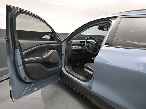 Used 2023 Ford Mustang Mach-E Select RWD image 8
