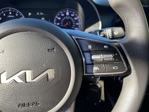 Used 2024 Kia Forte LXS w/ LXS Technology Package FWD image 21