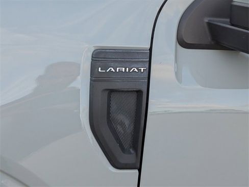 Certified 2022 Ford Maverick Lariat w/ Lariat Luxury Package image 5