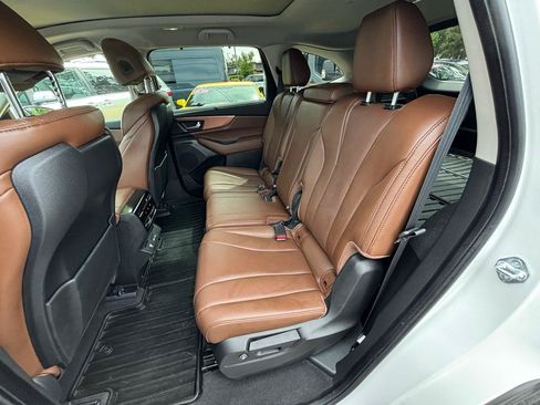 Used 2024 Acura MDX SH-AWD w/ Technology Package image 10
