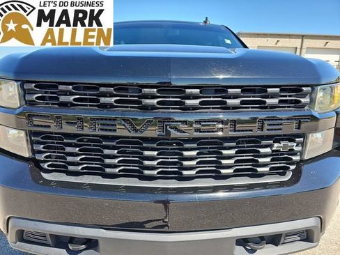 Used 2020 Chevrolet Silverado 1500 Custom w/ Custom Value Package AWD/4WD image 30