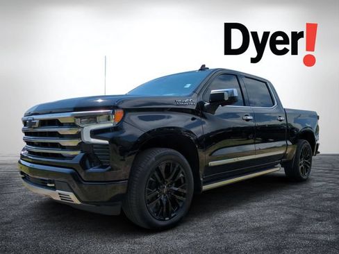 Used 2023 Chevrolet Silverado 1500 High Country w/ Technology Package AWD/4WD image 8